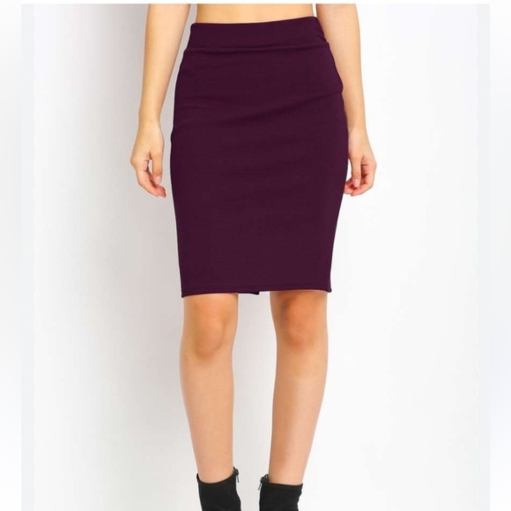 Old Navy Burgundy Pencil Skirt